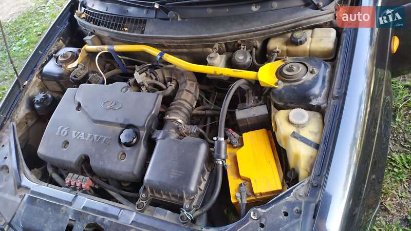 Хэтчбек ВАЗ / Lada 2172 Priora 2008 в Черновцах фото 50 Хэтчбек ВАЗ / Lada 2172 Priora 2008 в Черновцах