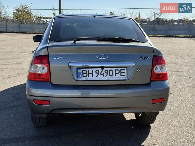Хетчбек ВАЗ / Lada 2172 Priora 2008 в Маяках фото 6 Хетчбек ВАЗ / Lada 2172 Priora 2008 в Маяках