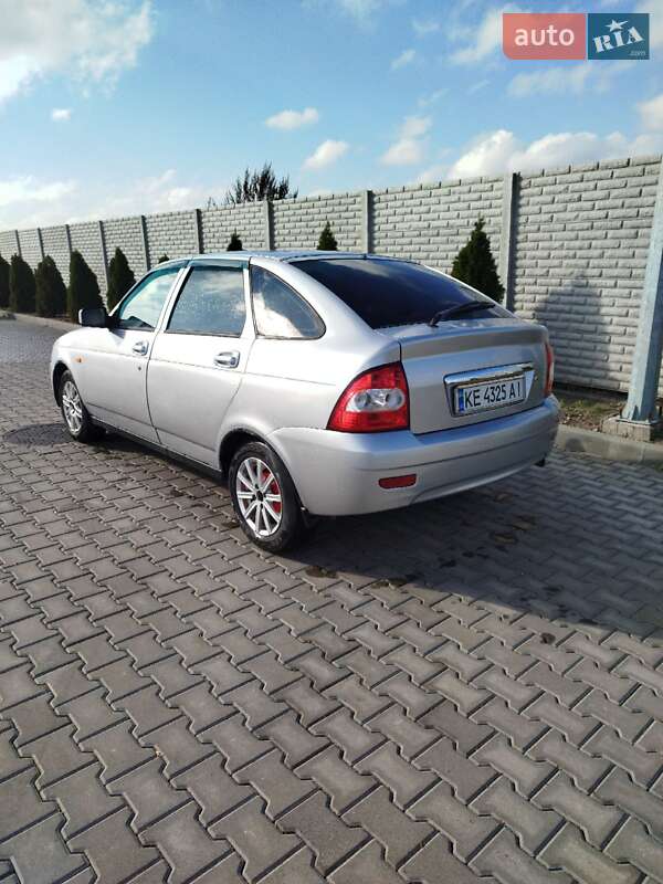 Хэтчбек ВАЗ / Lada 2172 Priora 2009 в Днепре