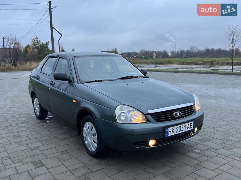 Хетчбек ВАЗ / Lada 2172 Priora 2008 в Здолбуніві фото 2 Хетчбек ВАЗ / Lada 2172 Priora 2008 в Здолбуніві