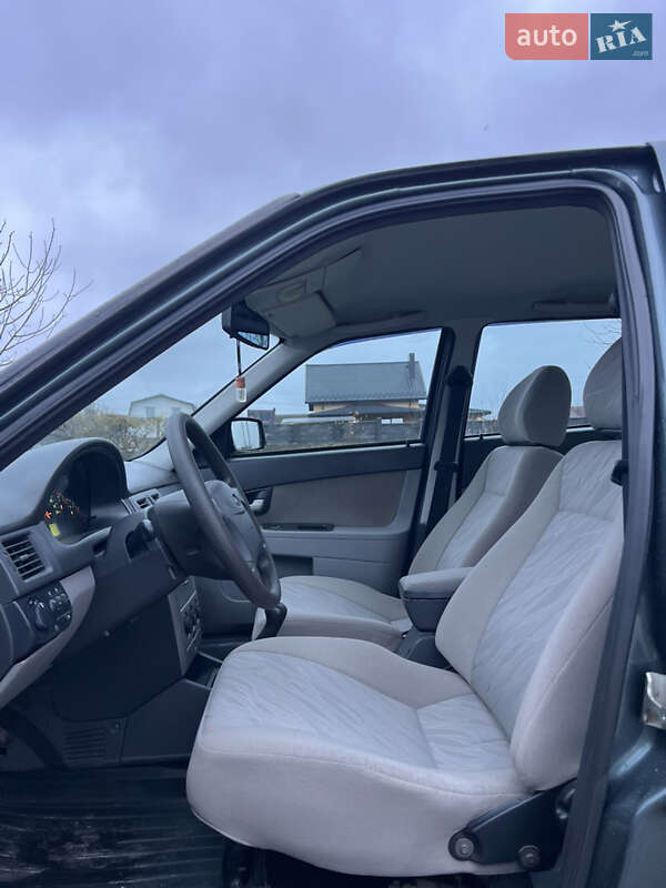 Хетчбек ВАЗ / Lada 2172 Priora 2008 в Здолбуніві фото 18 Хетчбек ВАЗ / Lada 2172 Priora 2008 в Здолбуніві