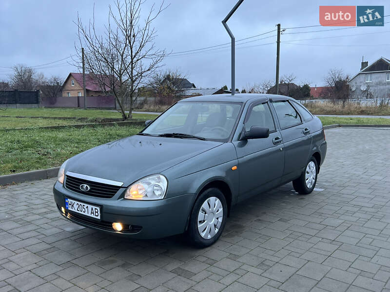 Хетчбек ВАЗ / Lada 2172 Priora 2008 в Здолбуніві фото 13 Хетчбек ВАЗ / Lada 2172 Priora 2008 в Здолбуніві