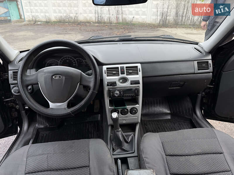 Хэтчбек ВАЗ / Lada 2172 Priora 2013 в Первомайске фото 7 Хэтчбек ВАЗ / Lada 2172 Priora 2013 в Первомайске