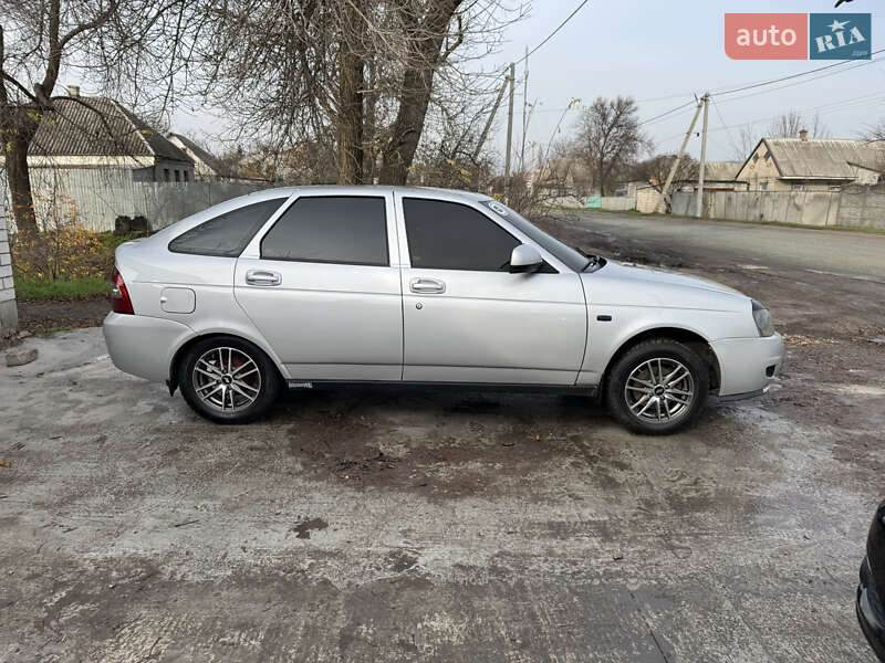 Хэтчбек ВАЗ / Lada 2172 Priora 2011 в Подгородном