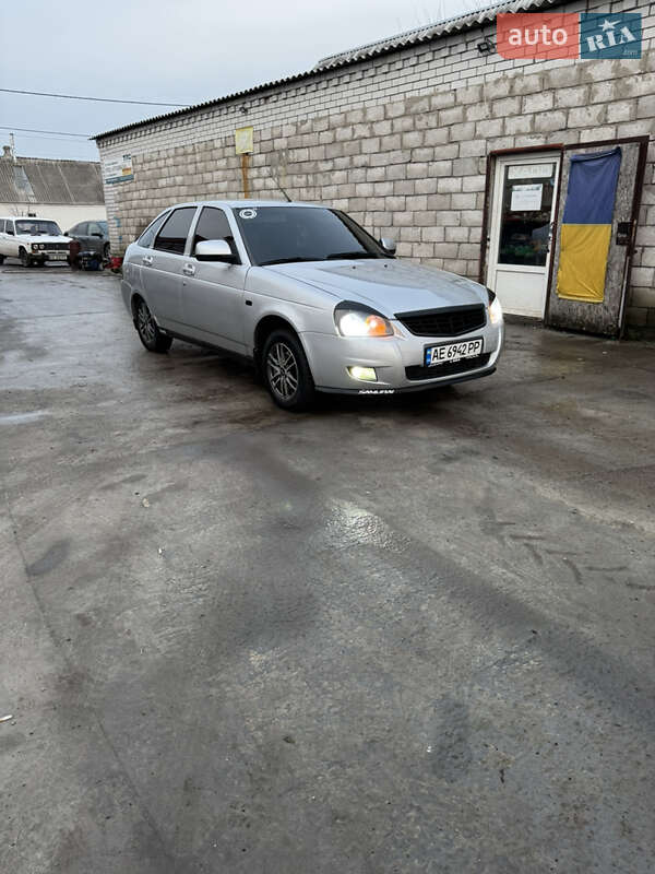 Хэтчбек ВАЗ / Lada 2172 Priora 2011 в Подгородном