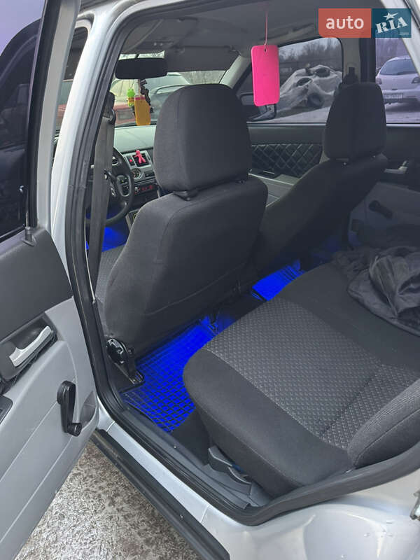 Хэтчбек ВАЗ / Lada 2172 Priora 2011 в Подгородном