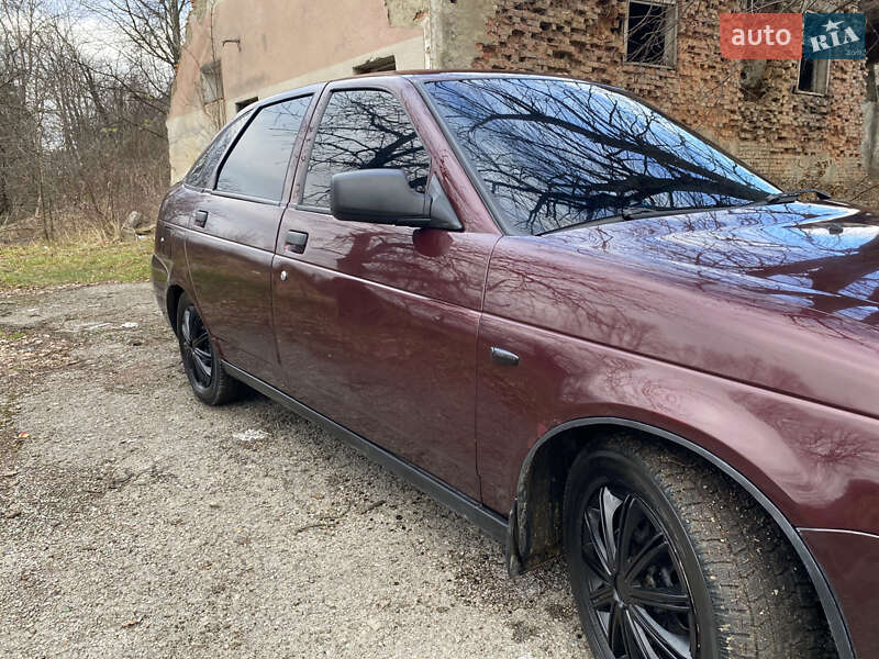 Хэтчбек ВАЗ / Lada 2172 Priora 2008 в Берегомете фото 7 Хэтчбек ВАЗ / Lada 2172 Priora 2008 в Берегомете