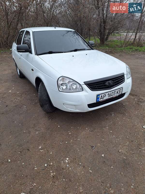 Хетчбек ВАЗ / Lada 2172 Priora 2013 в Запоріжжі