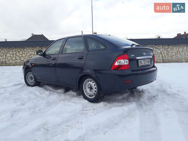 Хетчбек ВАЗ / Lada 2172 Priora 2008 в Львові