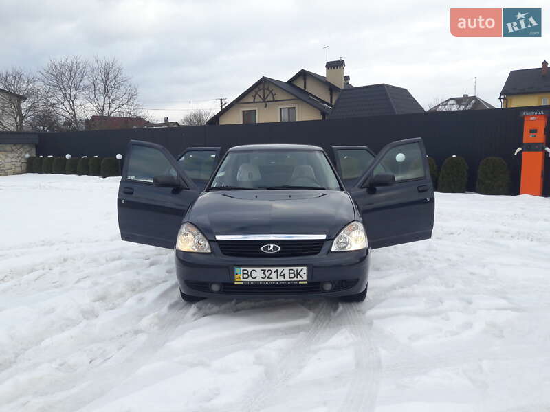 Хетчбек ВАЗ / Lada 2172 Priora 2008 в Львові