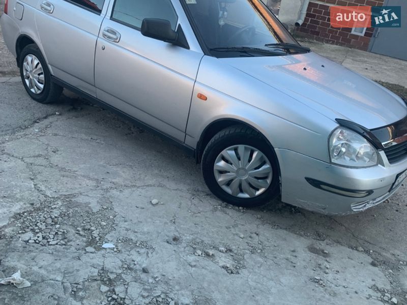 ВАЗ / Lada 2172 Priora 2010