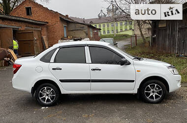 Седан ВАЗ / Lada 2190 Granta 2013 в Козові