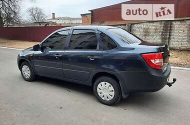 Седан ВАЗ 2190 Granta 2012 в 