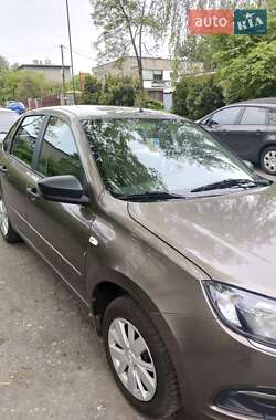 Седан ВАЗ / Lada 2190 Granta 2021 в Харькове