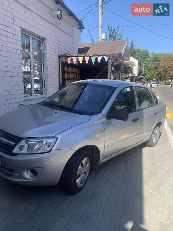 Седан ВАЗ / Lada 2190 Granta 2013 в Баришівка