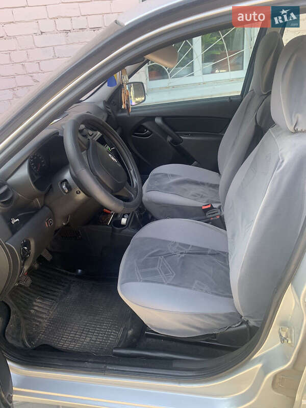 Седан ВАЗ / Lada 2190 Granta 2013 в Баришівка