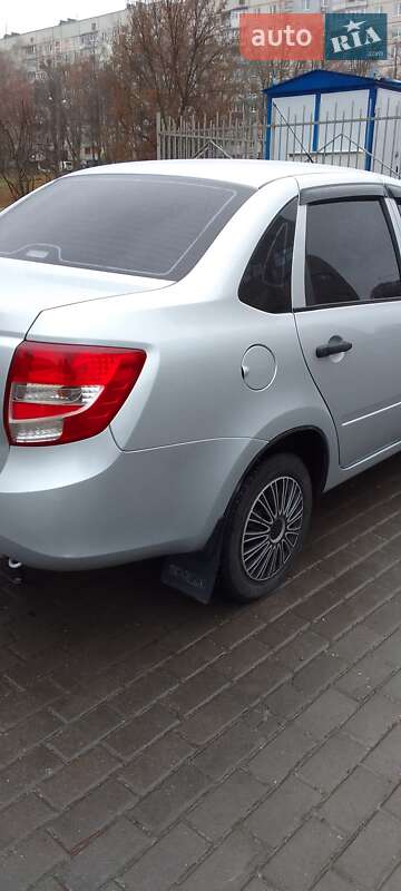 Седан ВАЗ / Lada 2190 Granta 2013 в Харькове фото 35 Седан ВАЗ / Lada 2190 Granta 2013 в Харькове