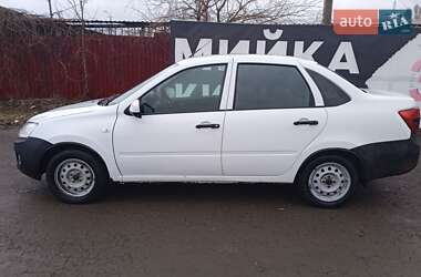 Седан ВАЗ 2190 Granta 2013 в 
