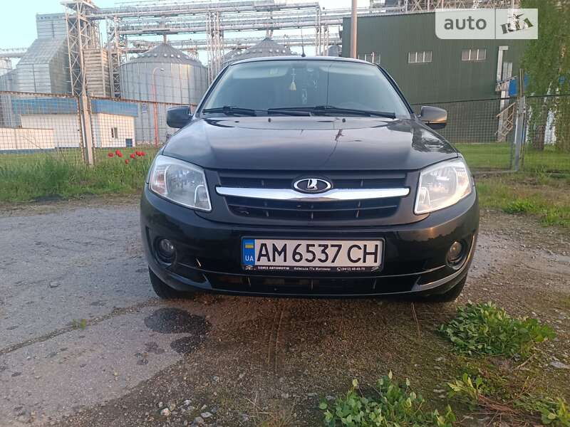 Седан ВАЗ / Lada 2190 Granta 2013 в Бердичеве
