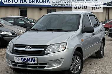 Седан ВАЗ / Lada 2190 Granta 2013 в Кривому Розі