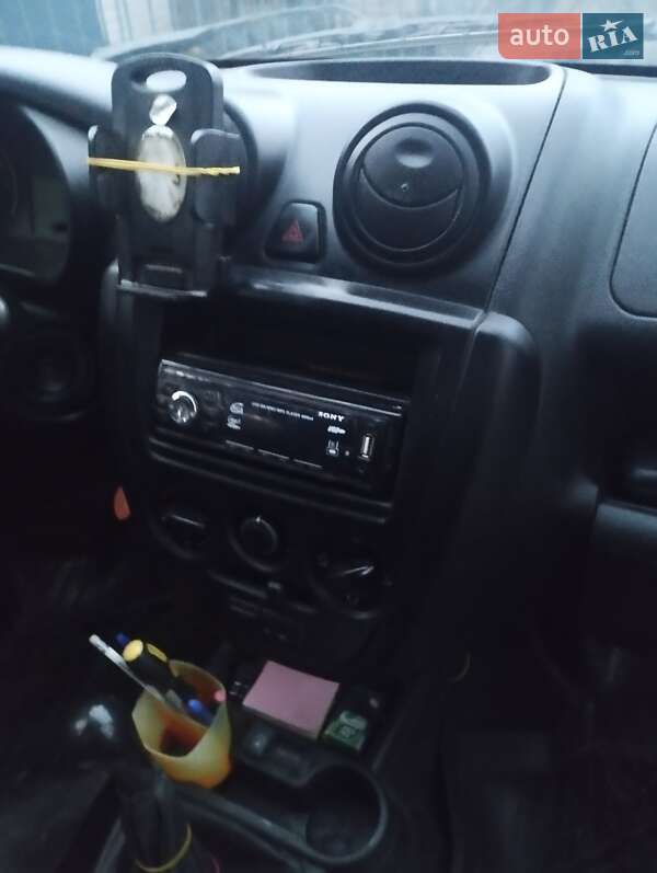 Седан ВАЗ / Lada 2190 Granta 2012 в Запорожье фото 12 Седан ВАЗ / Lada 2190 Granta 2012 в Запорожье