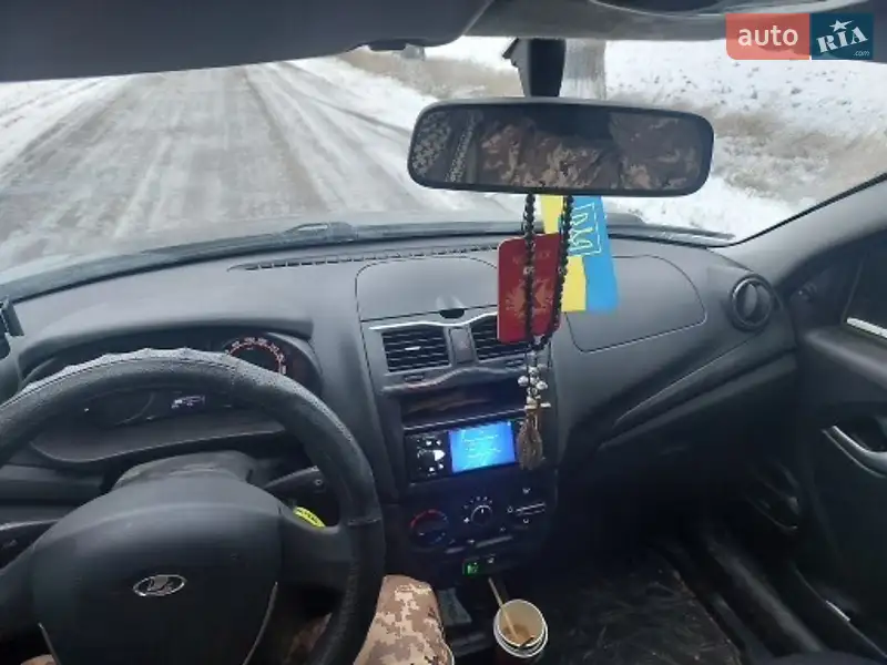 ВАЗ / Lada 2190 Granta