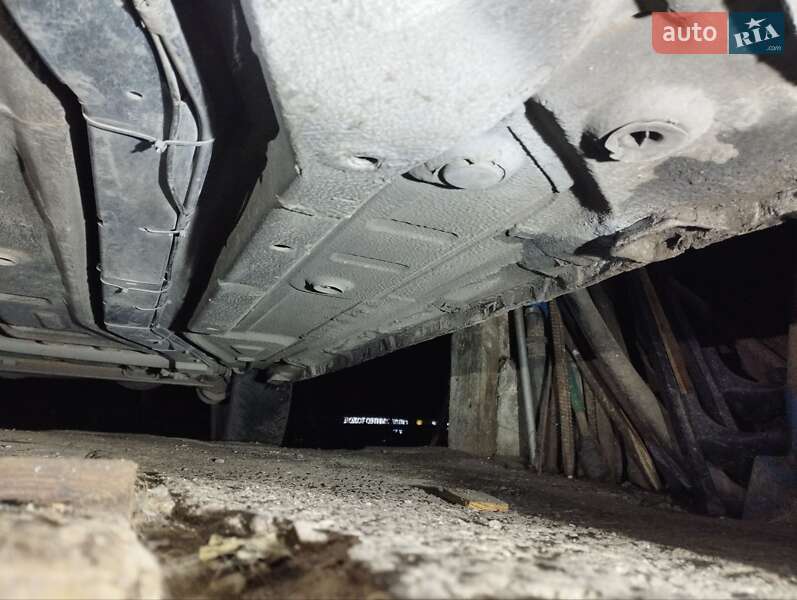 Седан ВАЗ / Lada 2190 Granta 2012 в Запорожье фото 7 Седан ВАЗ / Lada 2190 Granta 2012 в Запорожье