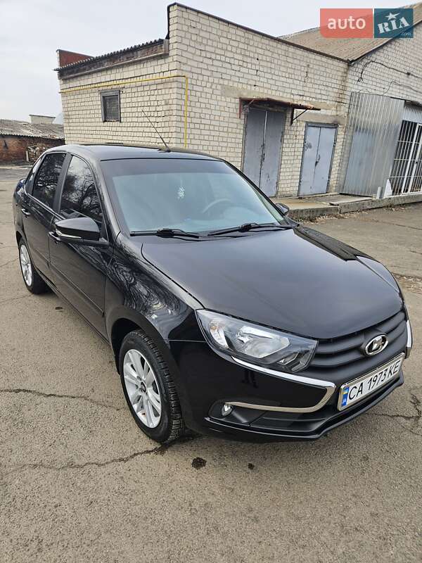 Седан ВАЗ / Lada 2190 Granta 2021 в Городище