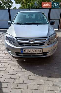 Седан ВАЗ 2190 Granta 2014 в 