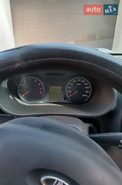 Седан ВАЗ 2190 Granta 2014 в 