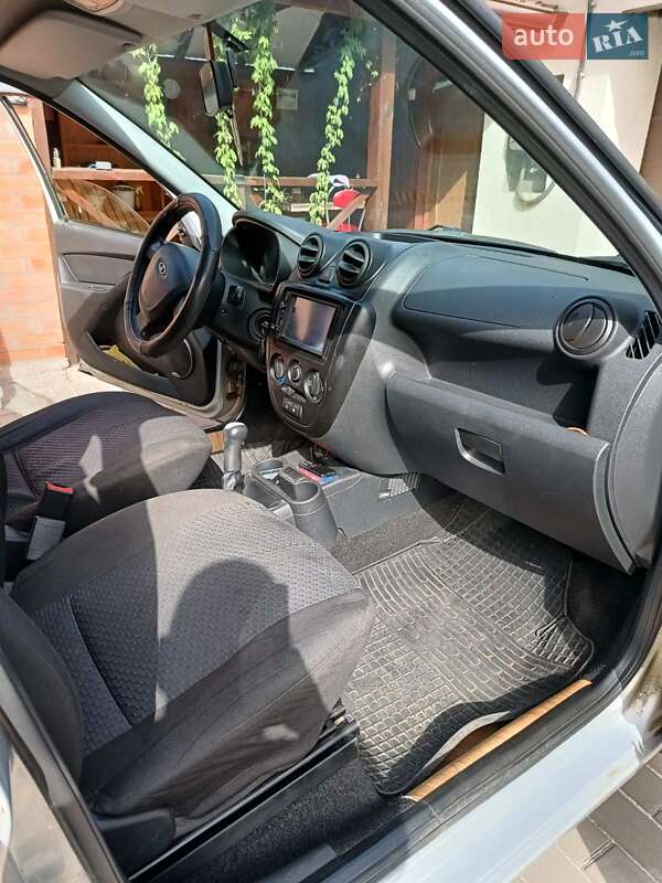 Седан ВАЗ / Lada 2190 Granta 2014 в Кривом Роге фото 11 Седан ВАЗ / Lada 2190 Granta 2014 в Кривом Роге