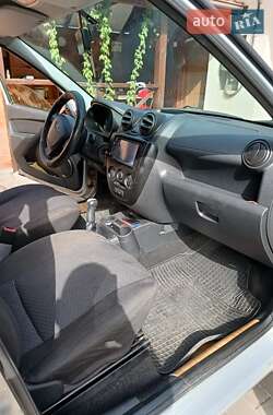 Седан ВАЗ 2190 Granta 2014 в 