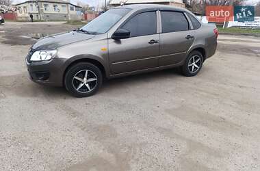 Седан ВАЗ 2190 Granta 2014 в 