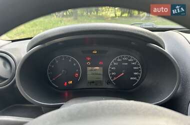 Седан ВАЗ 2190 Granta 2013 в 