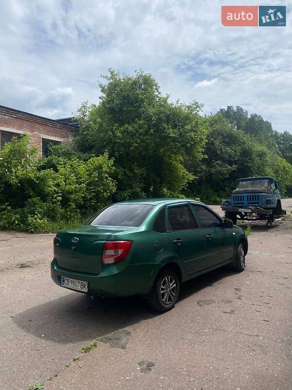 Седан ВАЗ / Lada 2190 Granta 2017 в Чернігові