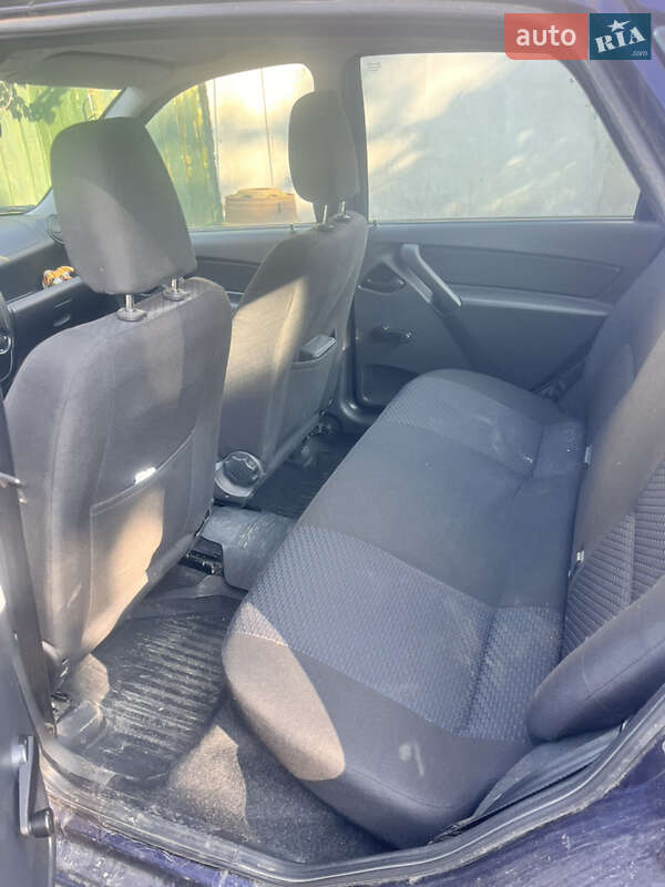 Седан ВАЗ / Lada 2190 Granta 2014 в Коростишеві