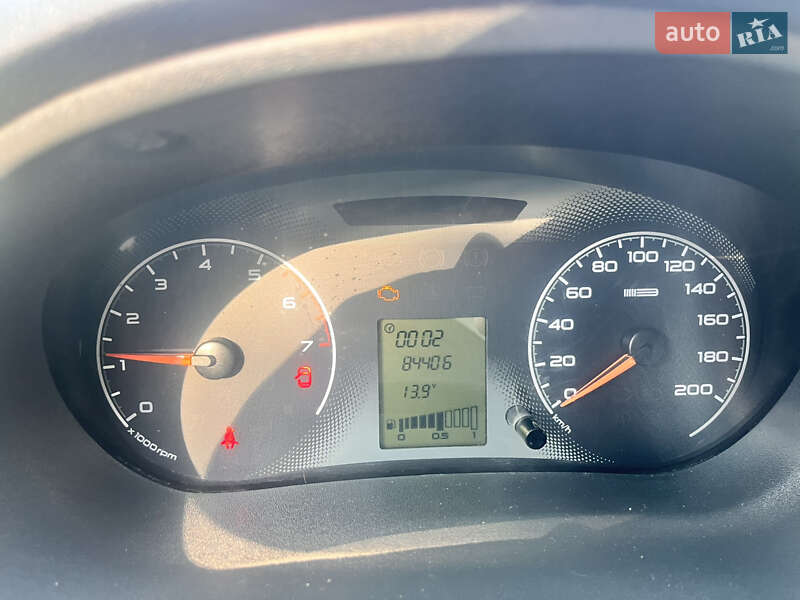 Седан ВАЗ / Lada 2190 Granta 2014 в Коростишеві