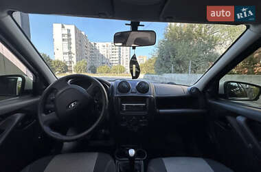 Седан ВАЗ 2190 Granta 2015 в Краматорске