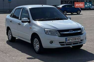 Седан ВАЗ 2190 Granta 2013 в 