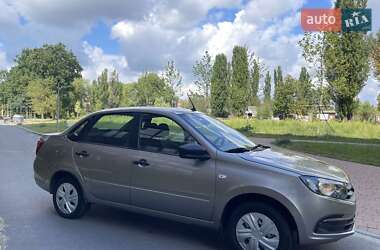 Седан ВАЗ 2190 Granta 2020 в 