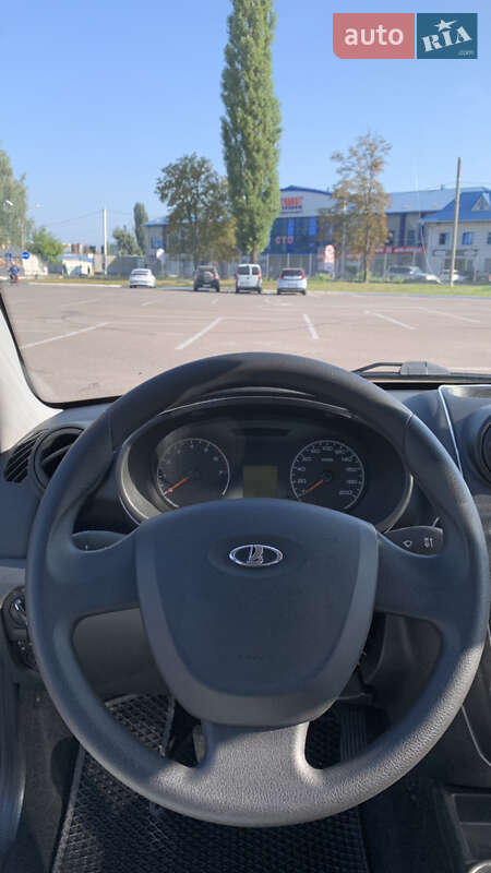 Седан ВАЗ / Lada 2190 Granta 2012 в Житомире