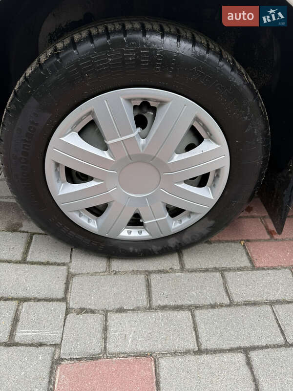 Седан ВАЗ / Lada 2190 Granta 2013 в Сумах фото 12 Седан ВАЗ / Lada 2190 Granta 2013 в Сумах