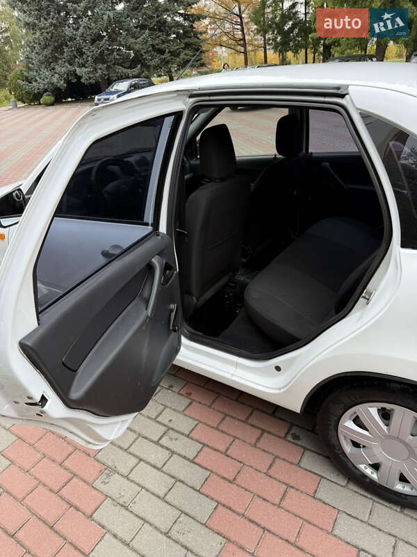 Седан ВАЗ / Lada 2190 Granta 2013 в Сумах фото 18 Седан ВАЗ / Lada 2190 Granta 2013 в Сумах