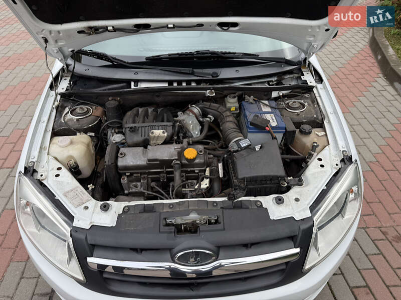 Седан ВАЗ / Lada 2190 Granta 2013 в Сумах фото 36 Седан ВАЗ / Lada 2190 Granta 2013 в Сумах