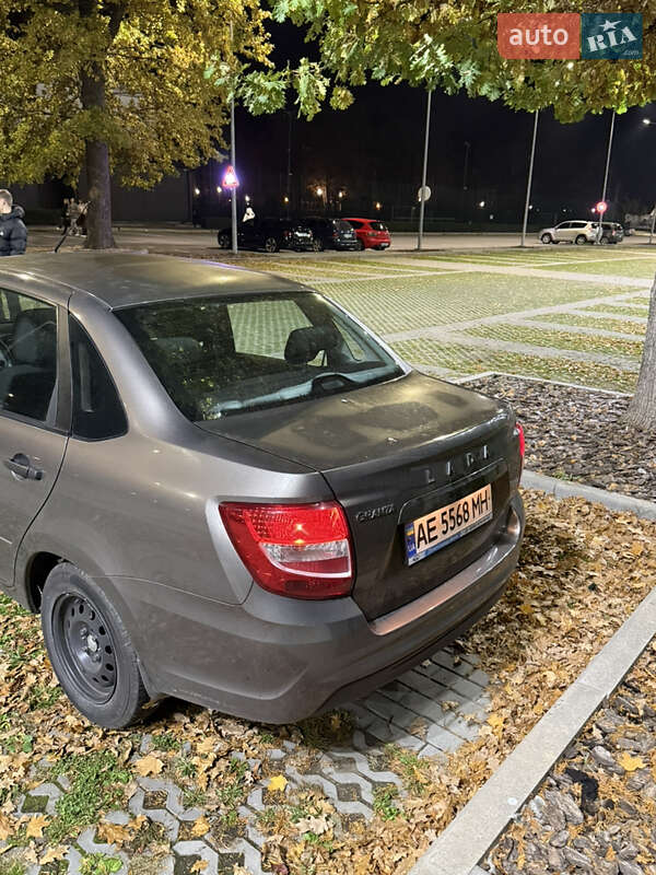 Седан ВАЗ / Lada 2190 Granta 2019 в Тернівці