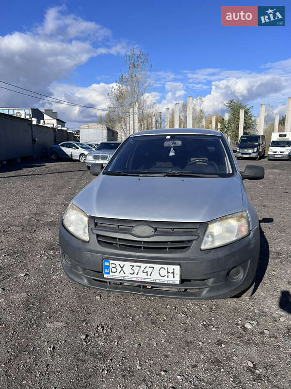 Седан ВАЗ / Lada 2190 Granta 2012 в Белогородке фото 2 Седан ВАЗ / Lada 2190 Granta 2012 в Белогородке