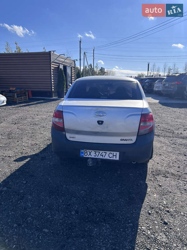 Седан ВАЗ / Lada 2190 Granta 2012 в Белогородке фото 6 Седан ВАЗ / Lada 2190 Granta 2012 в Белогородке