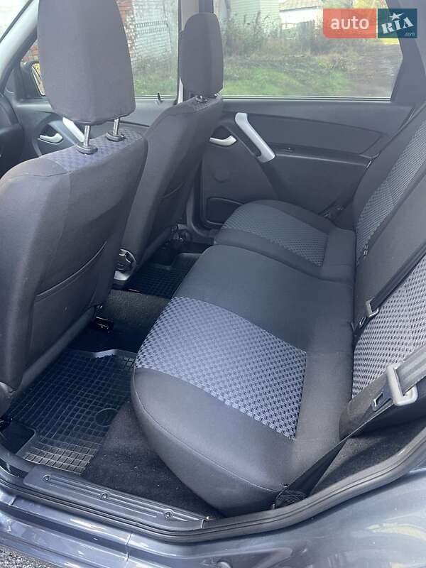 Седан ВАЗ / Lada 2190 Granta 2015 в Кобеляках