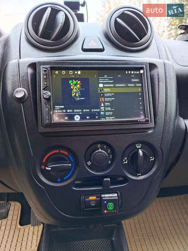 Седан ВАЗ / Lada 2190 Granta 2012 в Яготині