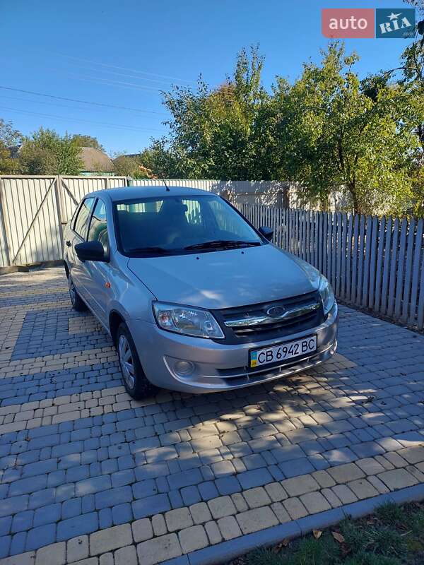 Седан ВАЗ / Lada 2190 Granta 2014 в Вінниці фото Седан ВАЗ / Lada 2190 Granta 2014 в Вінниці